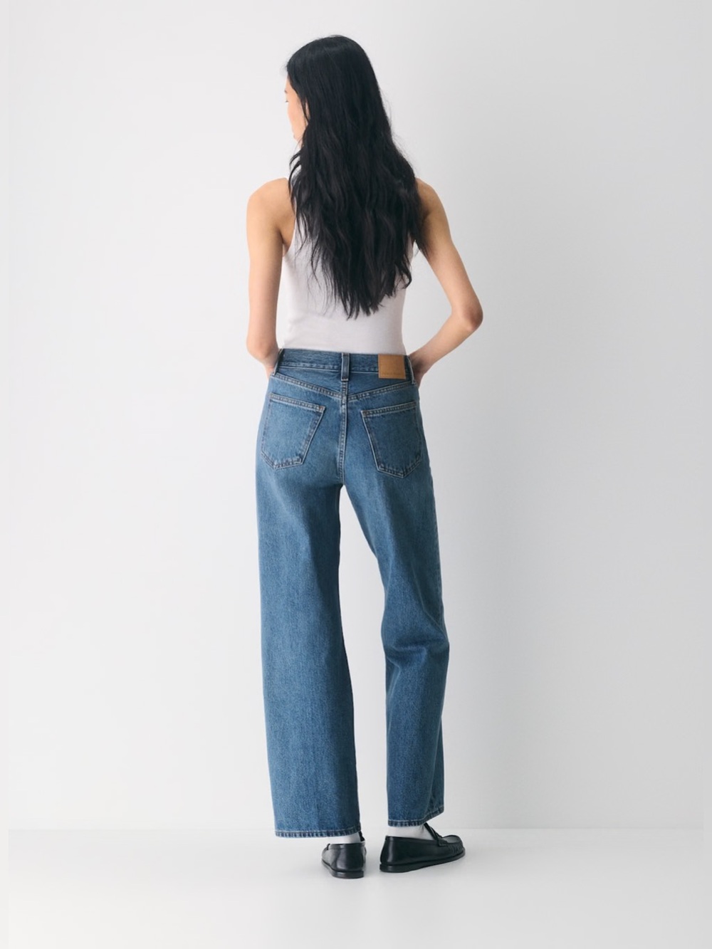 Aritzia Denim Forum The Farrah Hi-Rise Wide Leg Jean 30L Blue Denim Size 26 - Picture 2 of 15